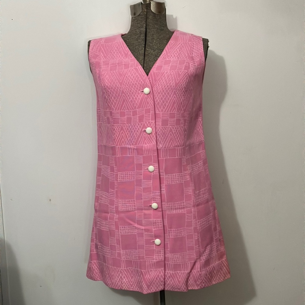 *READ* Vintage 1960s Alex Colman Pink Geometric Button Up Mini Dress